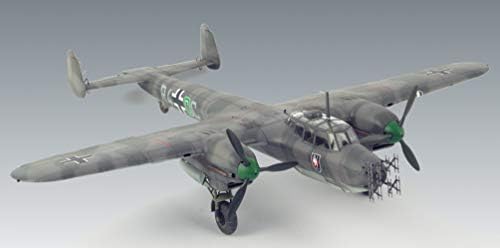 Os modelos ICM fazem 215 B-5 WWII Alemão Night Fighter Kit