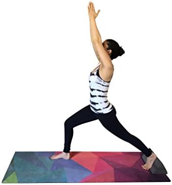 O trabalho de borda de ioga que trabalha para suporte, cunha, iyengar yoga, bloco de alinhamento