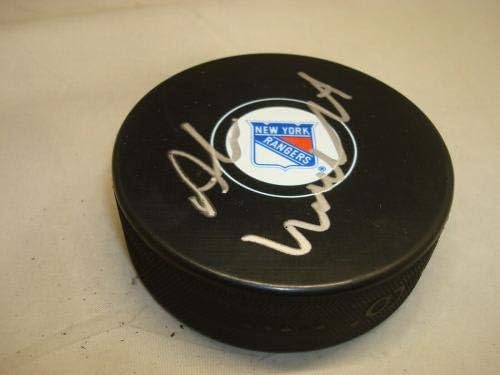 Alain Vigneault assinou o hóquei do New York Rangers autografado 1A - Pucks autografados da NHL