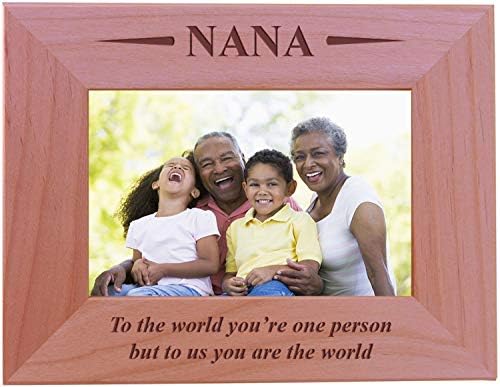 CustomGiftsNow Nana - Para o mundo, você é uma pessoa, mas para nós você é o mundo - moldura de madeira gravada