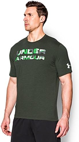 Under Armour Men's empilhado com camiseta gráfica