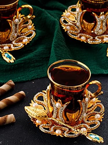 Demmex Chá turco e copos de café com pires de metal e colheres, decorados com cristais e pérolas do tipo Swarovski,
