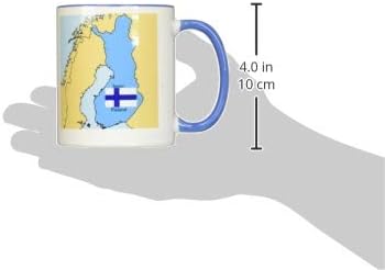 3drose Mug_37585_6 O mapa e a bandeira da Finlândia com a Finlândia impressos em inglês e finlandês. Caneca azul